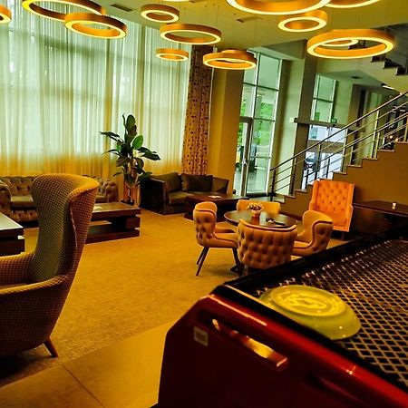 Green Tower Hotel Tbilisi Eksteriør bilde