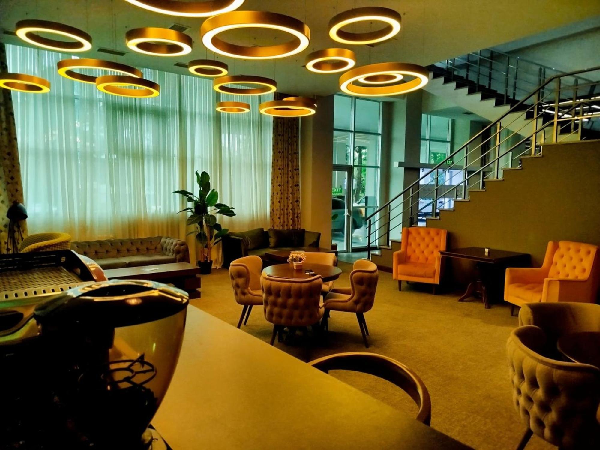 Green Tower Hotel Tbilisi Eksteriør bilde