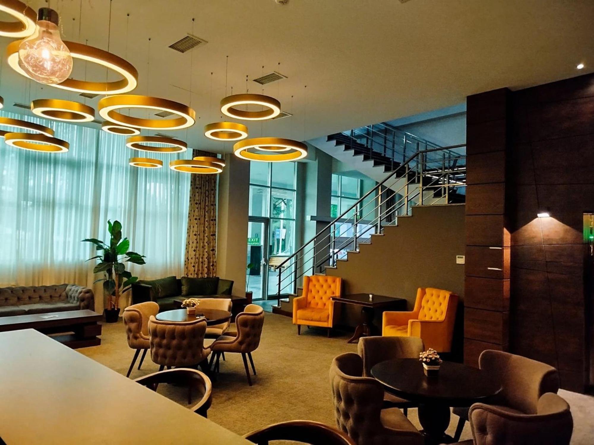 Green Tower Hotel Tbilisi Eksteriør bilde
