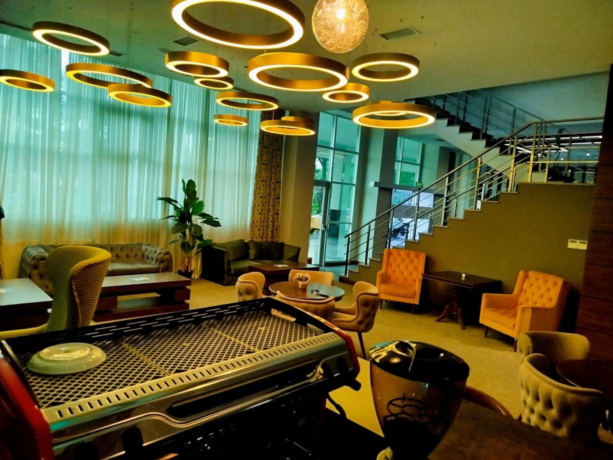 Green Tower Hotel Tbilisi Eksteriør bilde