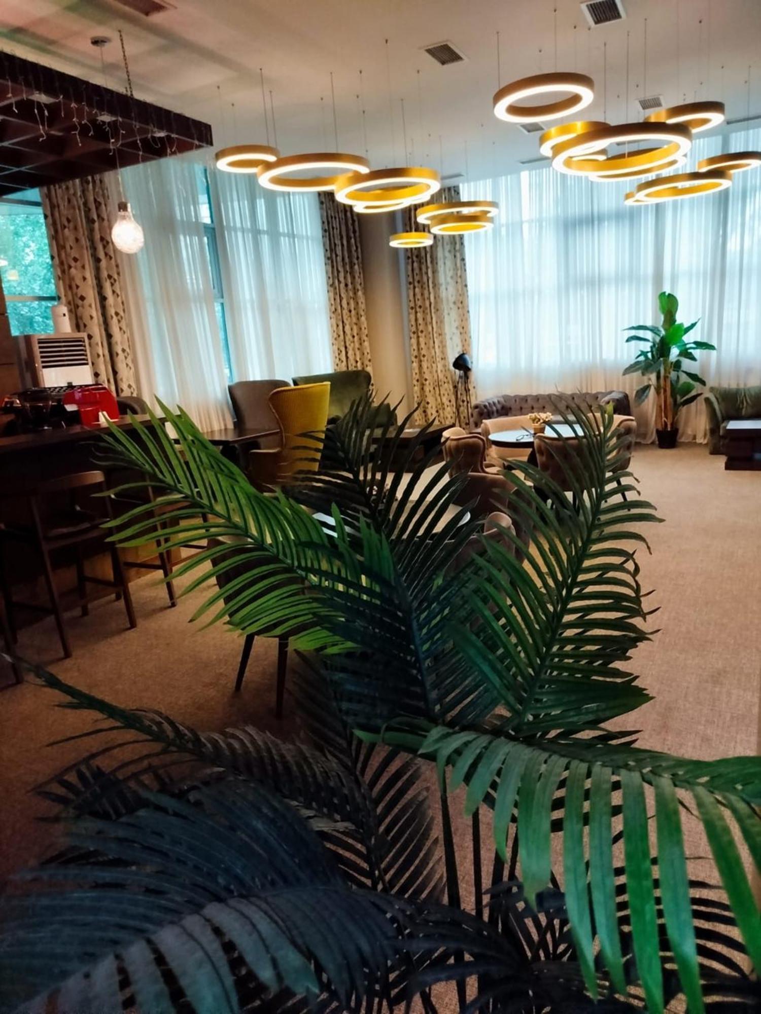 Green Tower Hotel Tbilisi Eksteriør bilde