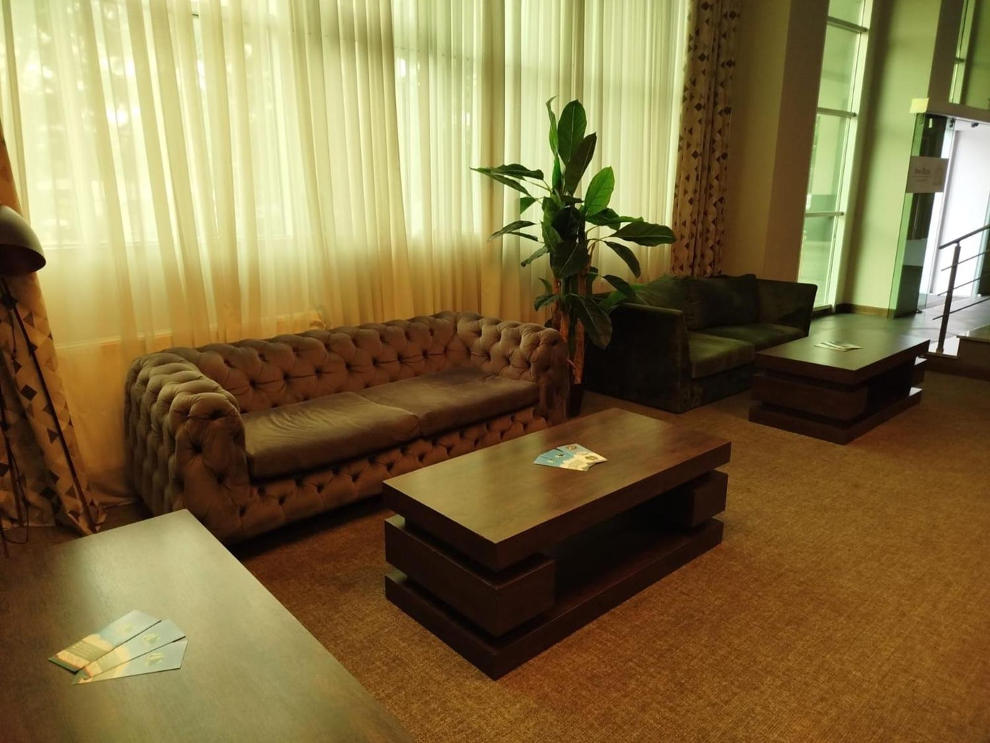 Green Tower Hotel Tbilisi Eksteriør bilde